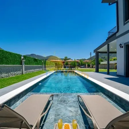 Villa Queenarya